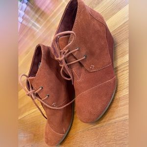 Tom’s Burnt Orange Wedge Bootie!